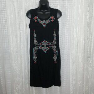Global Desi Black Shift Dress W/ Embroidered Floral Pattern And Pockets SzL